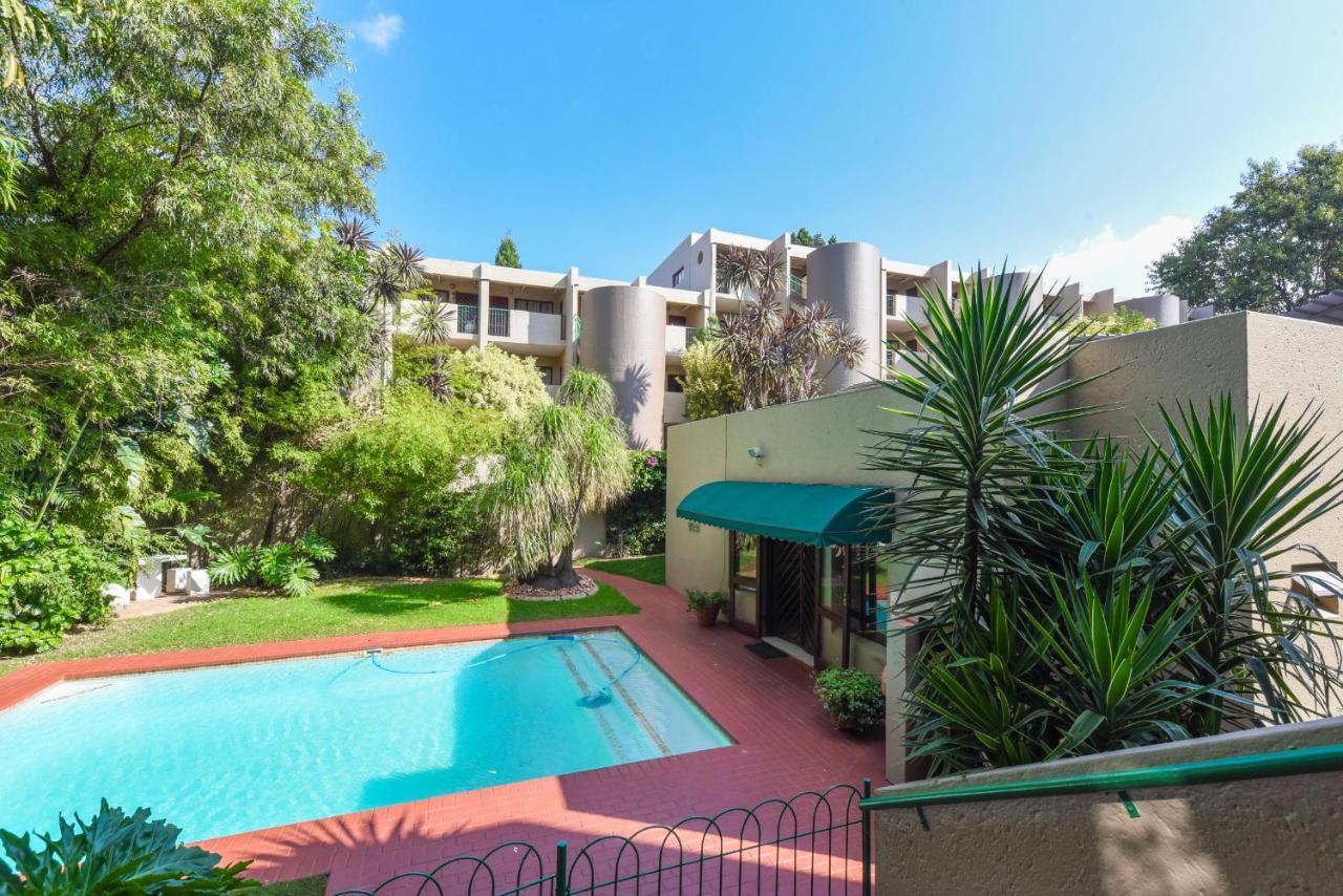 Antibes 6 Apartment *
